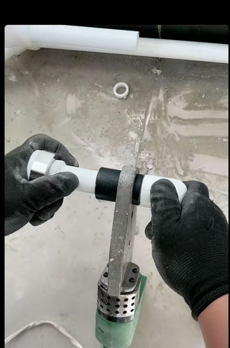 专业瓦工改水改电