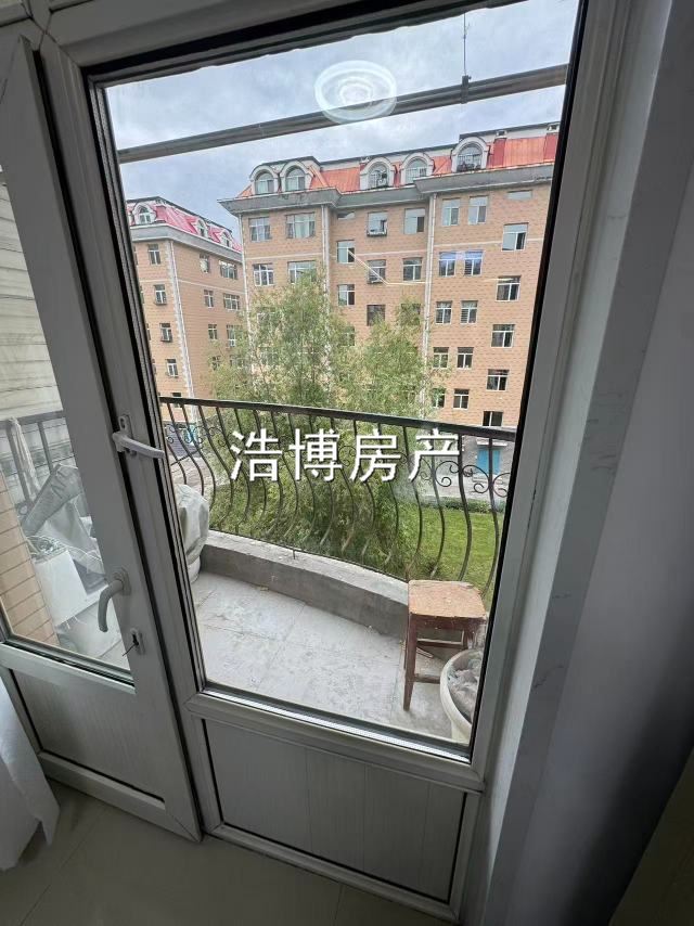 逸夫六小学区房黄金楼层