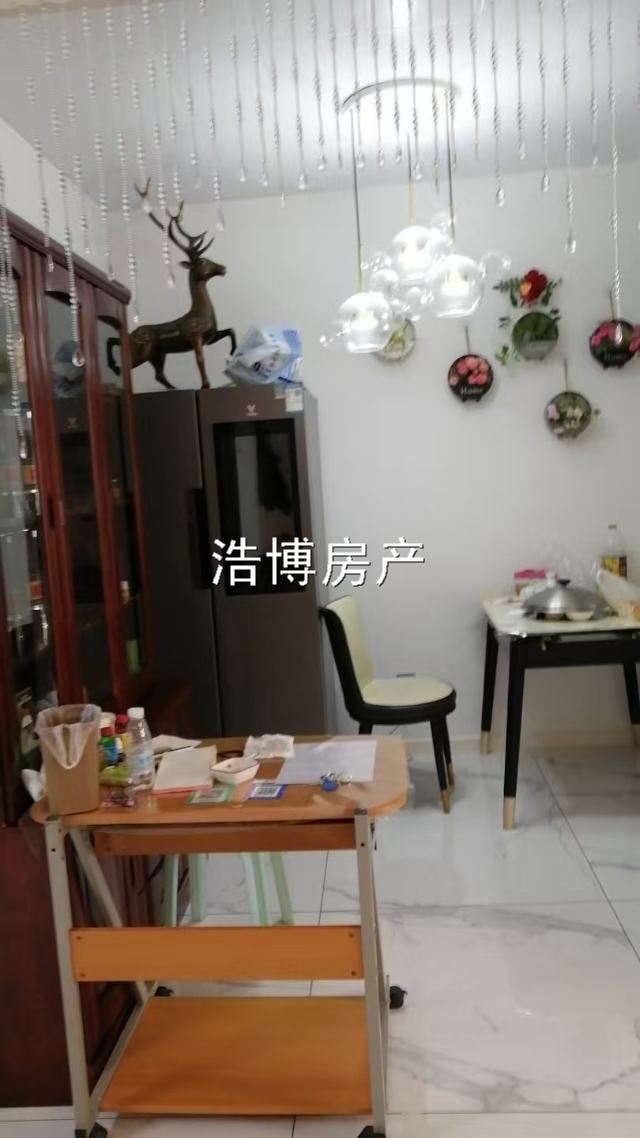大润发楼上