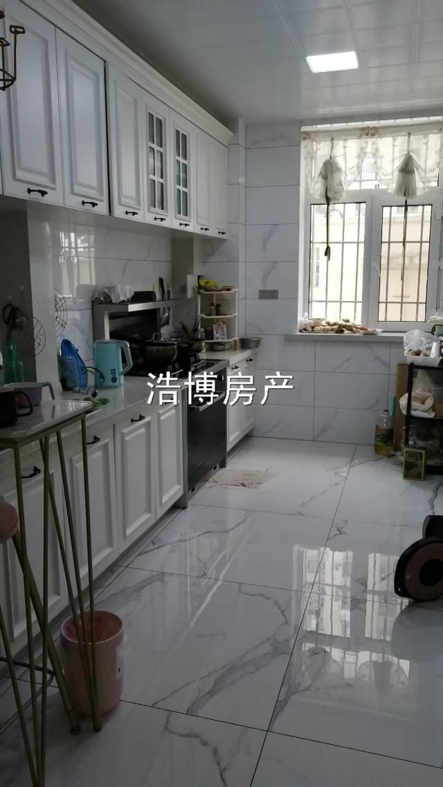 大润发楼上