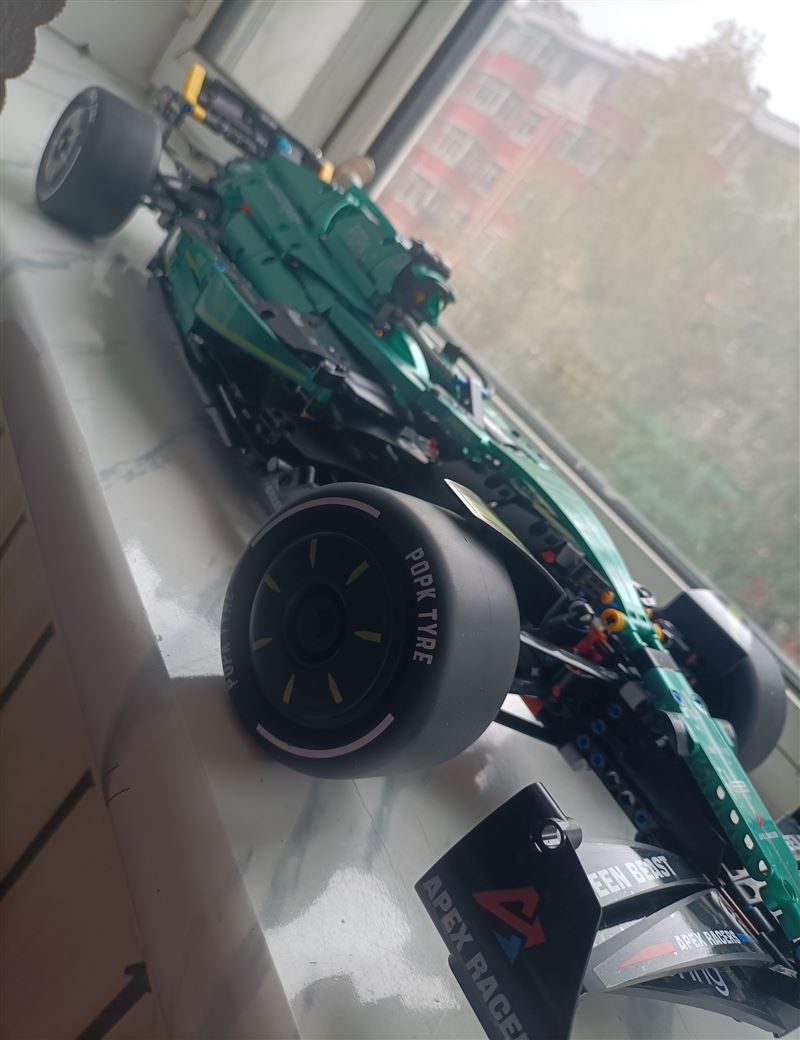 大型积木拼装小颗粒车
