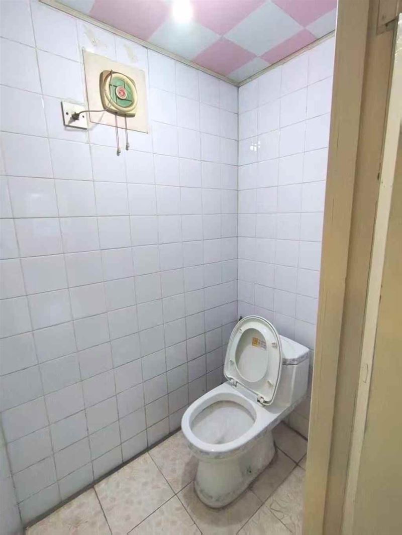 出售 湖滨小区