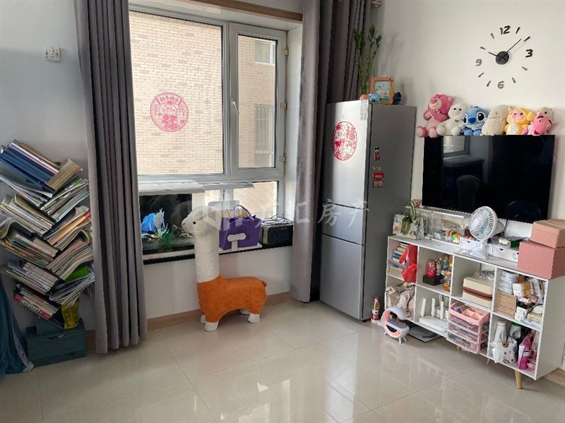 出售学府华庭4楼
