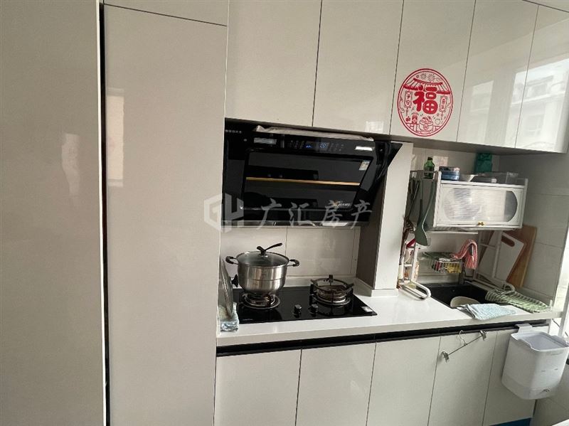出售学府华庭4楼