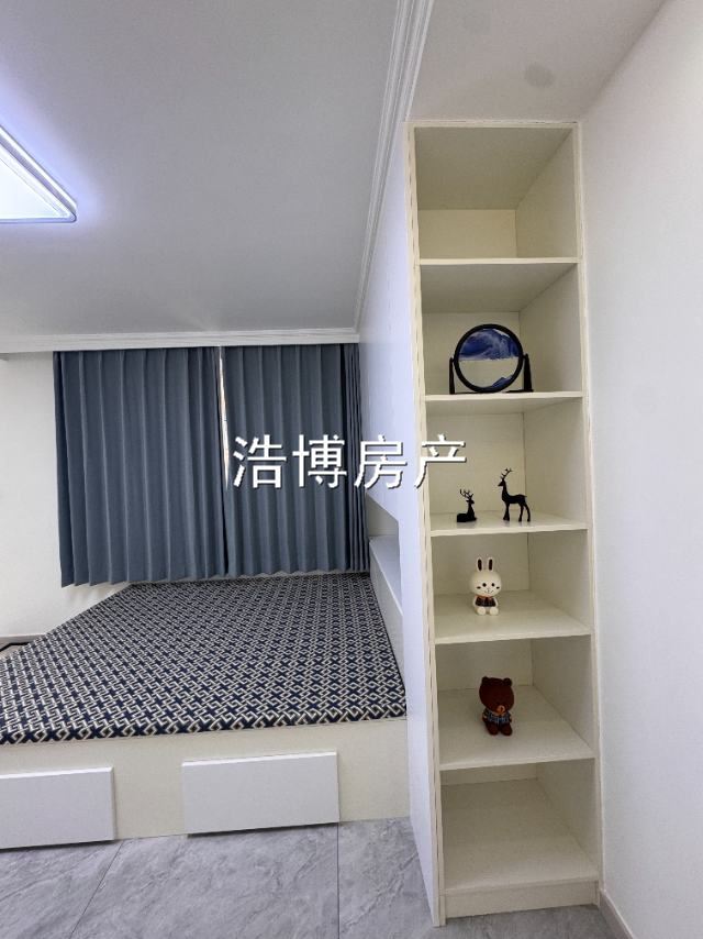 同仁小区2楼卖房