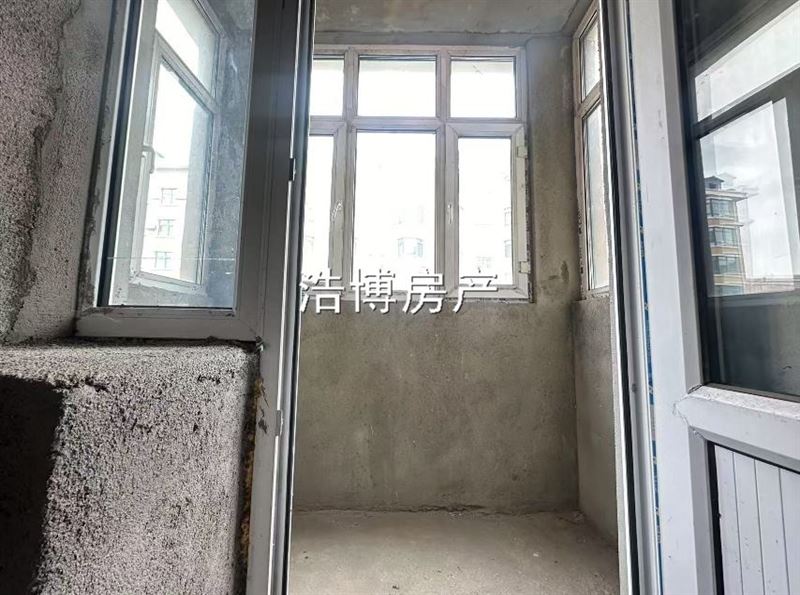 金桥家园毛坯