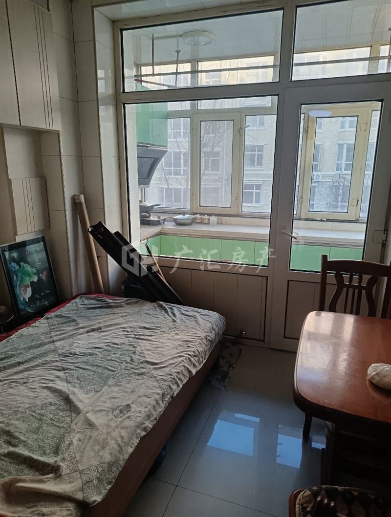 出售银泉2楼