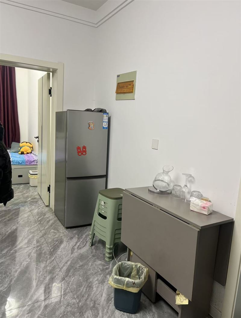 茄子河富贵园6楼出售