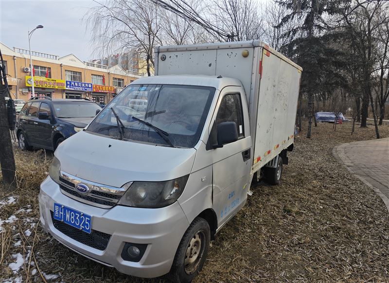 卖箱货车