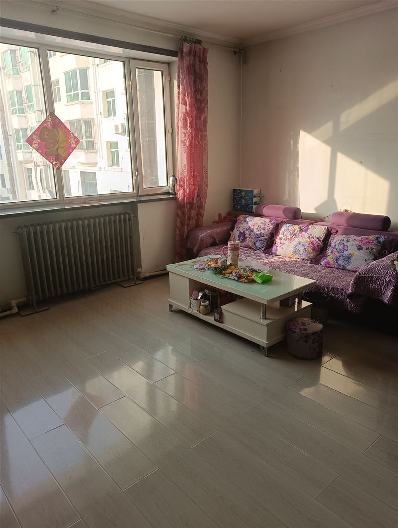 出售政府幼儿园3楼
