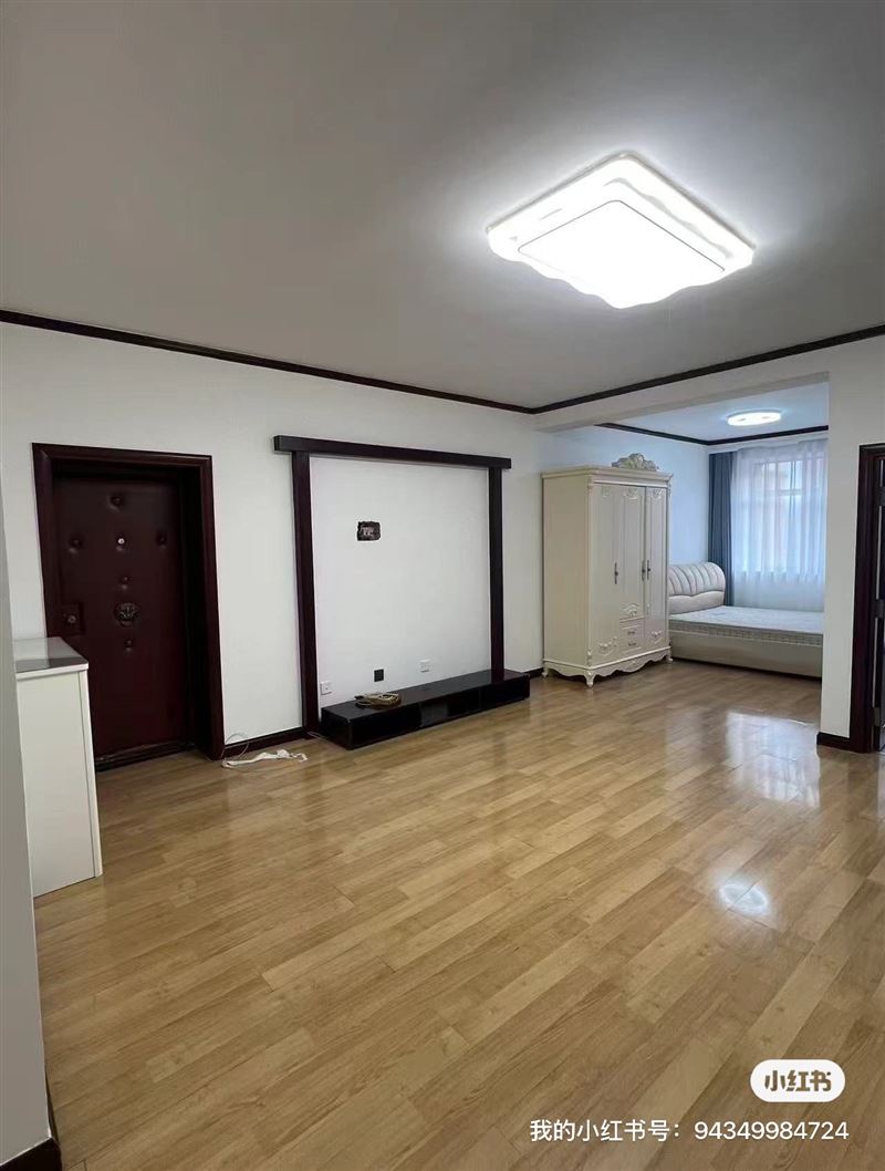 万宝小区  38号楼  三楼  78平