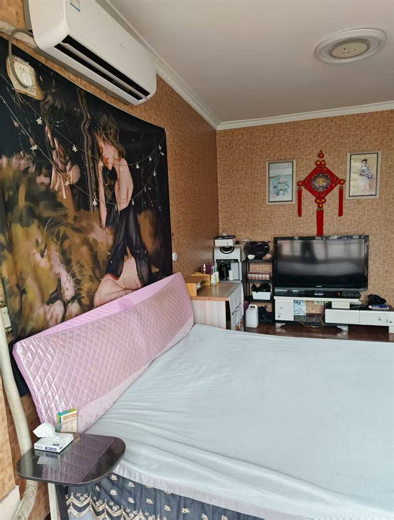 学府华庭6楼
