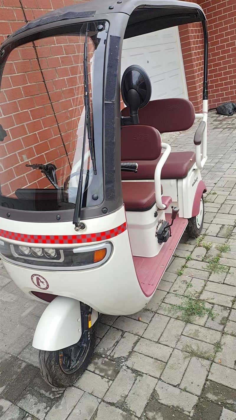 电动三轮车