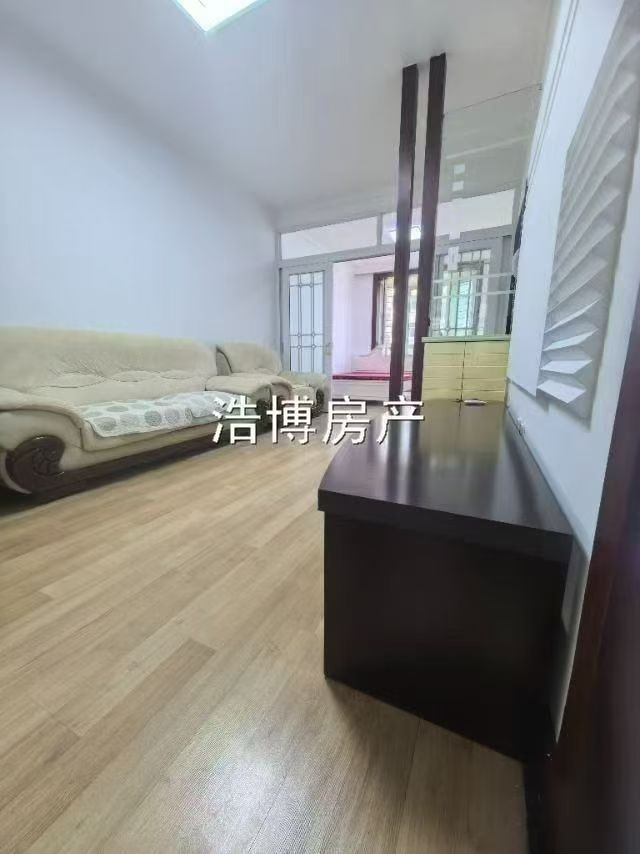 东方名苑