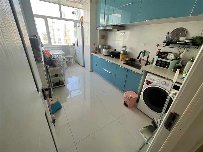 出售新东方 4楼 