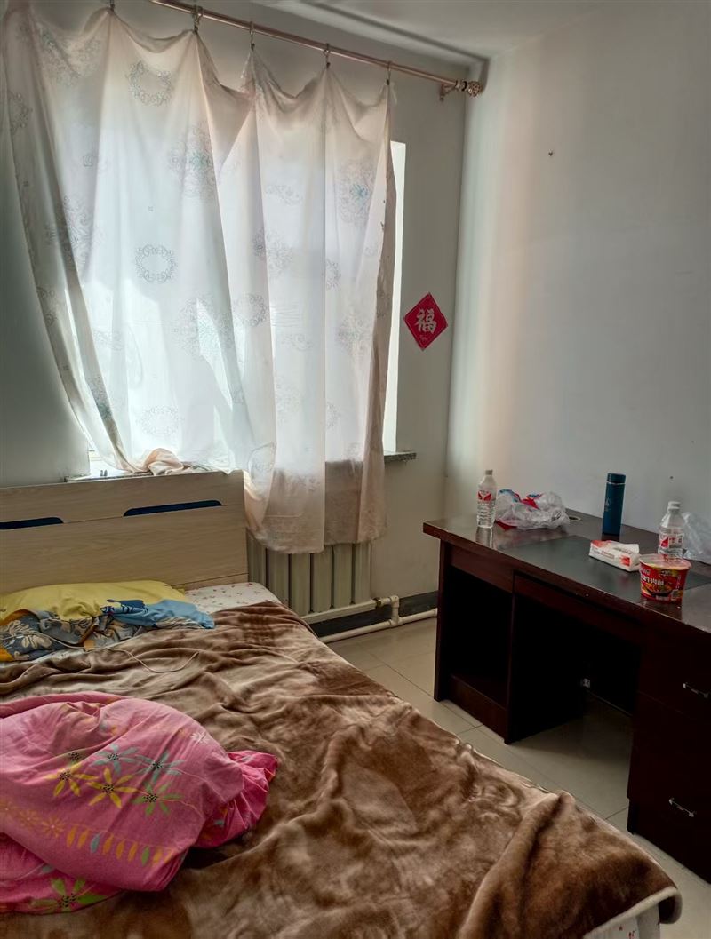 马场楼房拎包入住出租