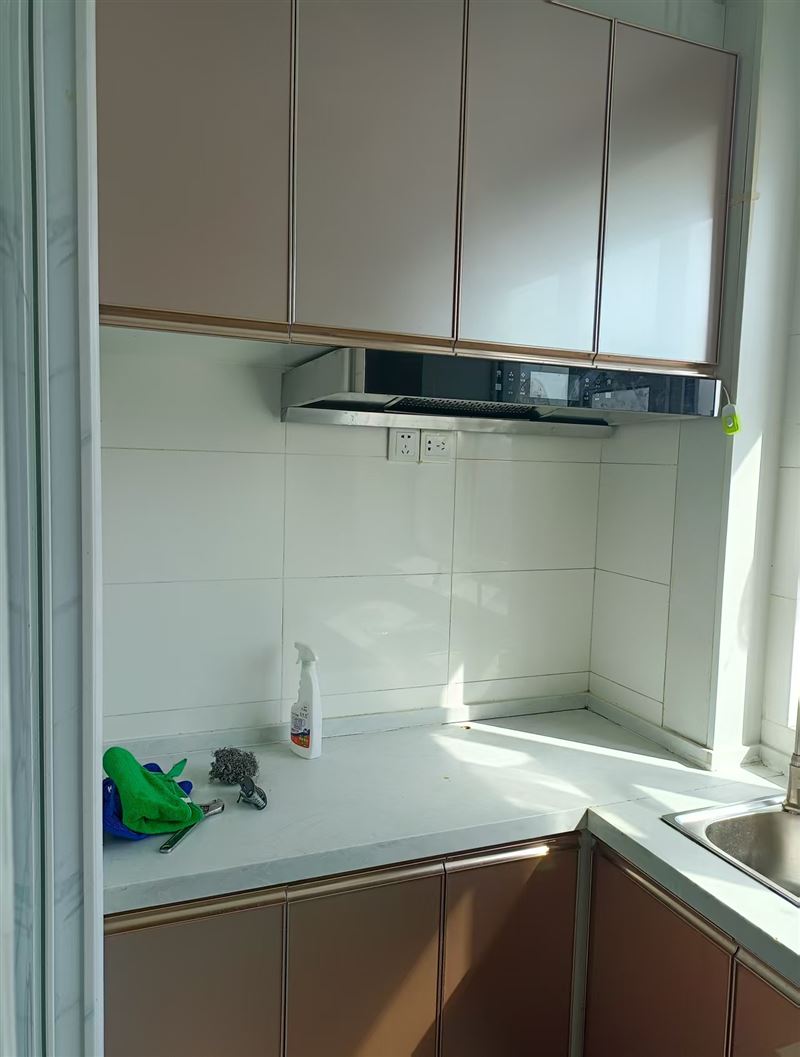 马场楼房拎包入住出租
