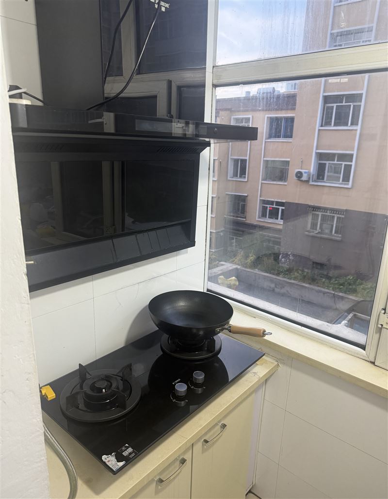 总院附近二楼出租