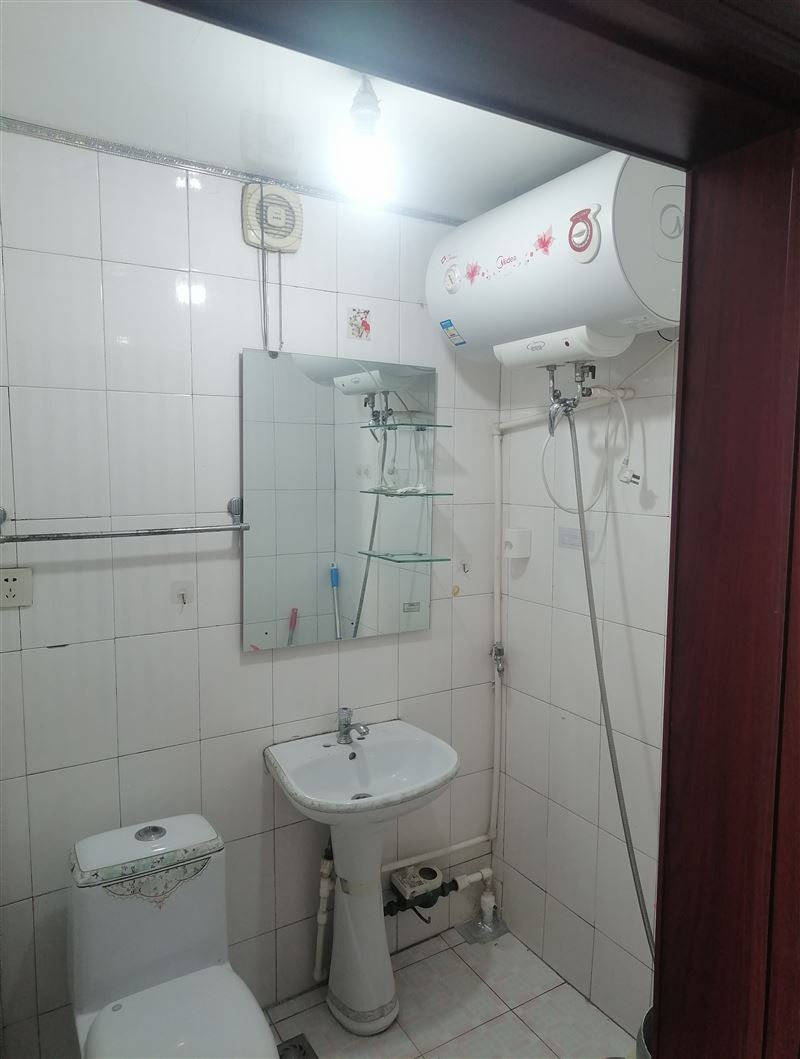 桃西盛鑫小区阁楼