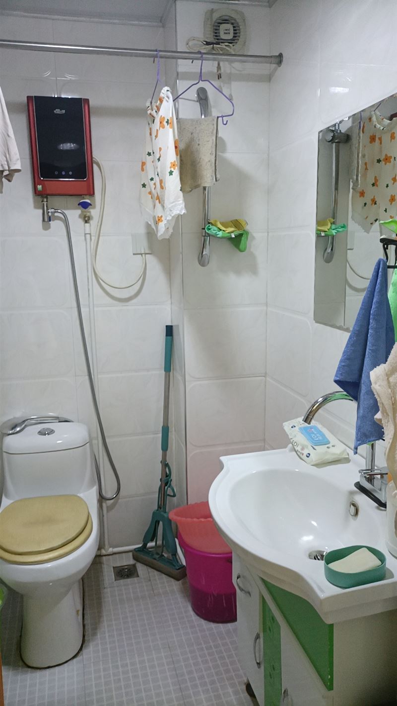 桃西鑫苑家园六楼出卖