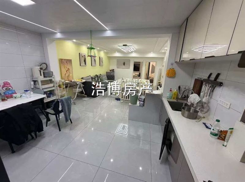 银达小区三楼