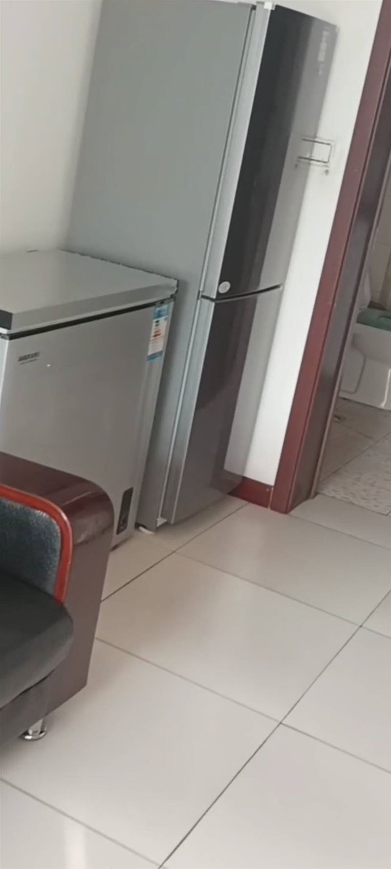 三楼出租  联系电话 13945591704