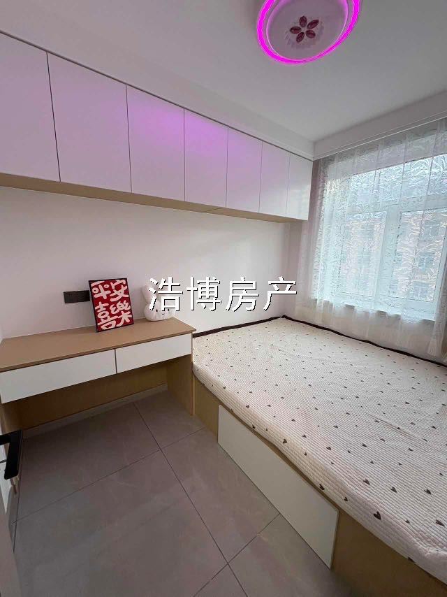 金厦家园4楼
