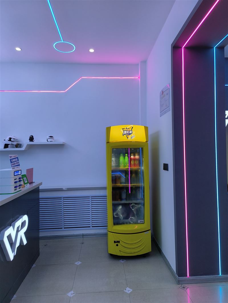 vr游戏馆外兑