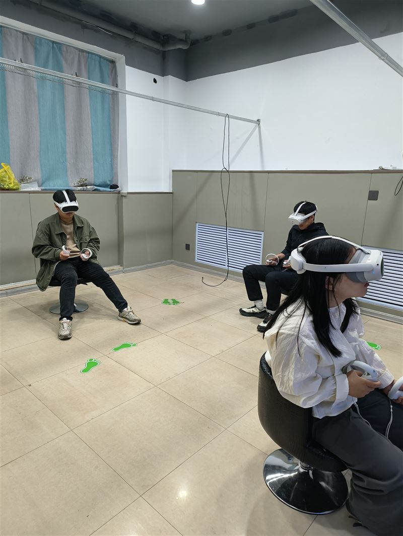 VR游戏馆外兑