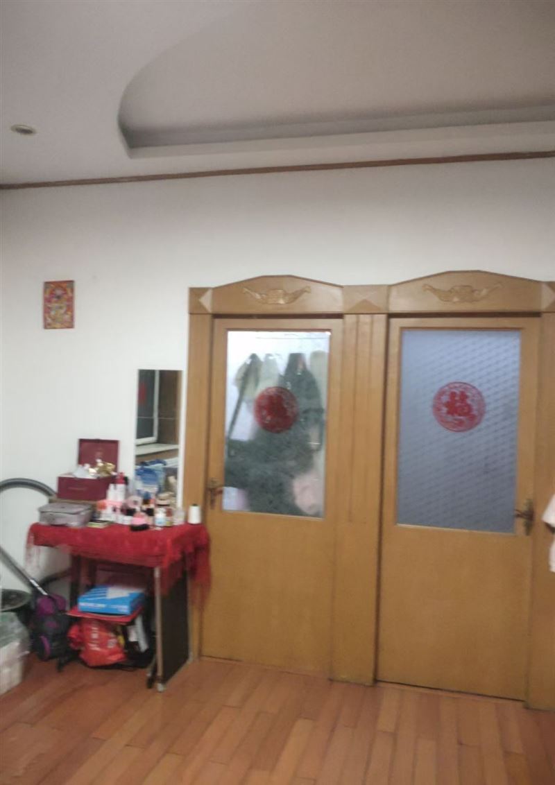 湖滨小区五小逸夫学区房