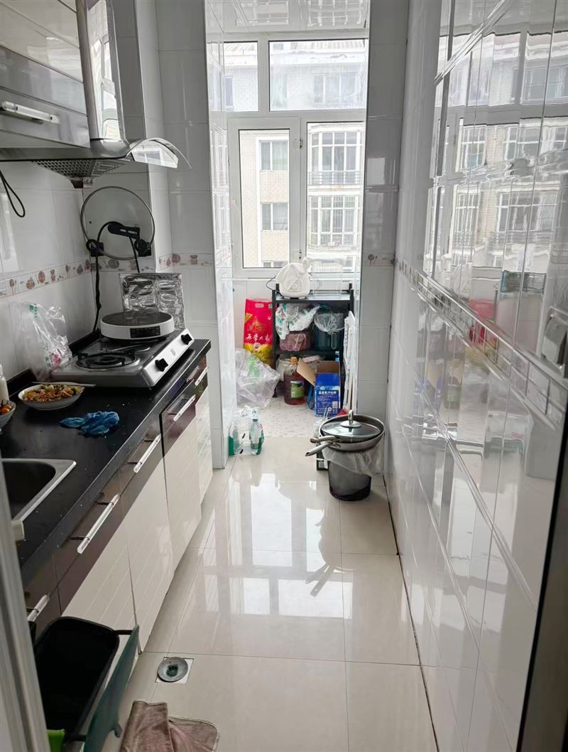 低价出售茄子河龙兴小区