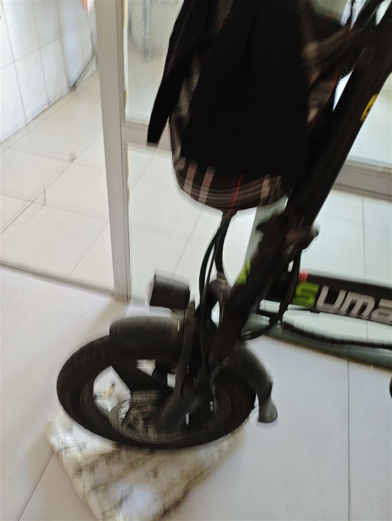 卖电动自行车