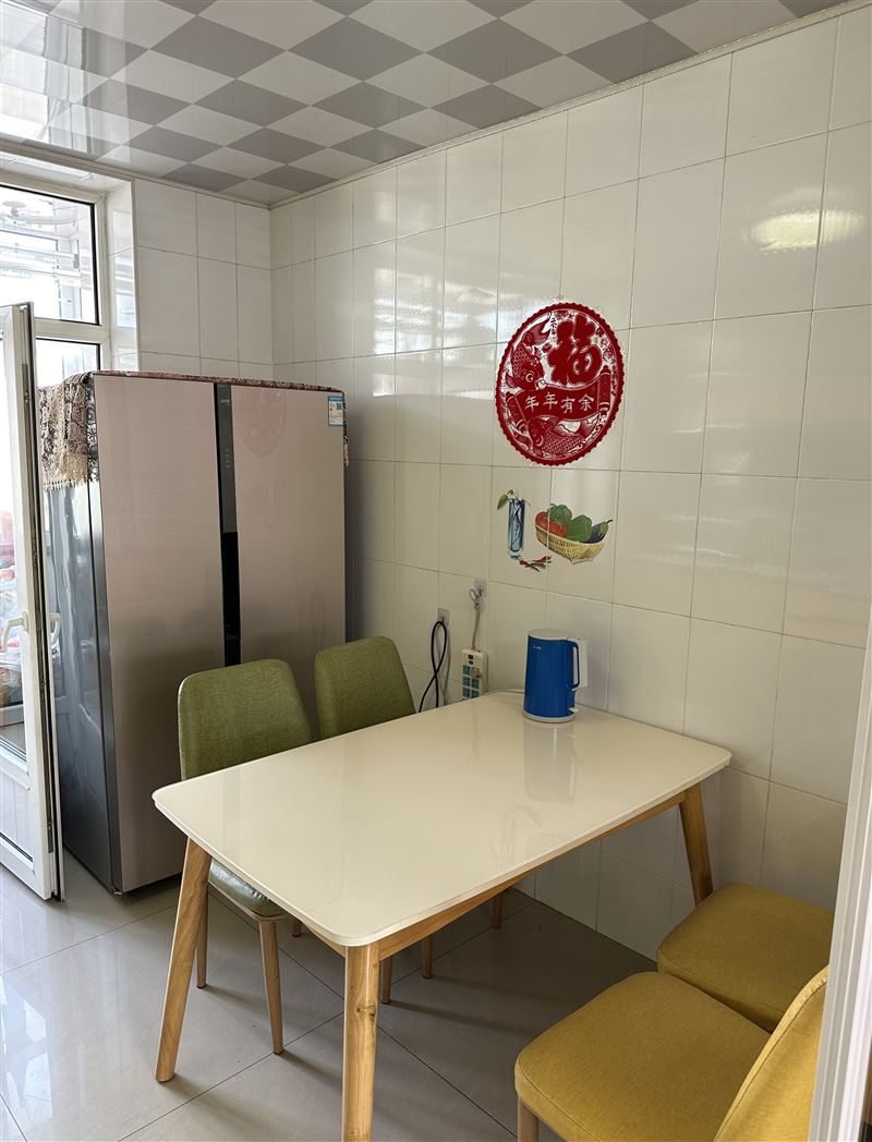 东方名苑5楼急售