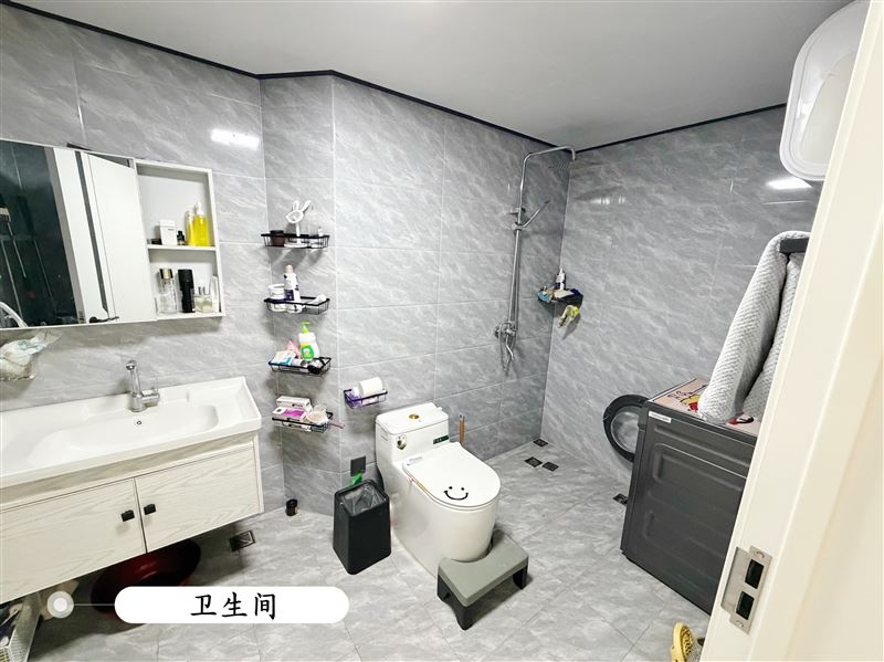 学府路100平好房出售，精装修，拎包入住，全阳格局