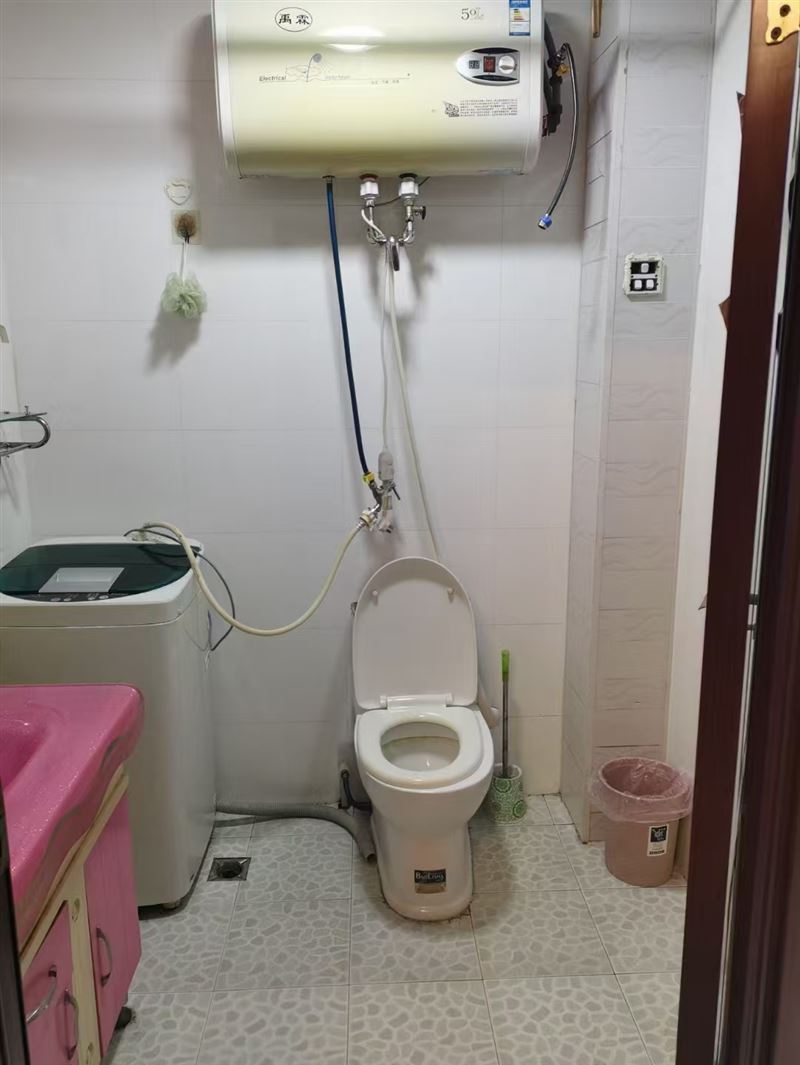 大学附近欧洲新城房屋出租
