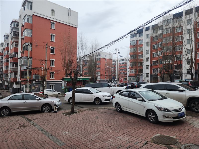 烤羊腿店外兑