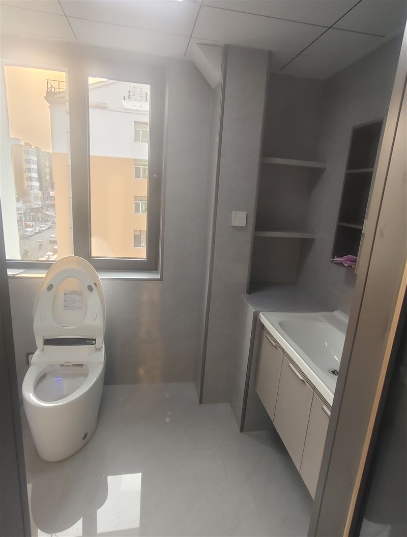 育才苑精装修拎包入住