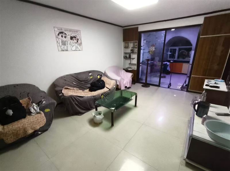 欧洲新城7楼出租
