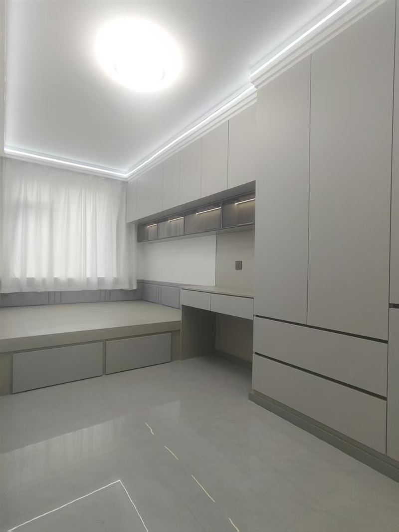  育才苑15号楼502室房照78平方27.5万，明厅明卫拎包入住