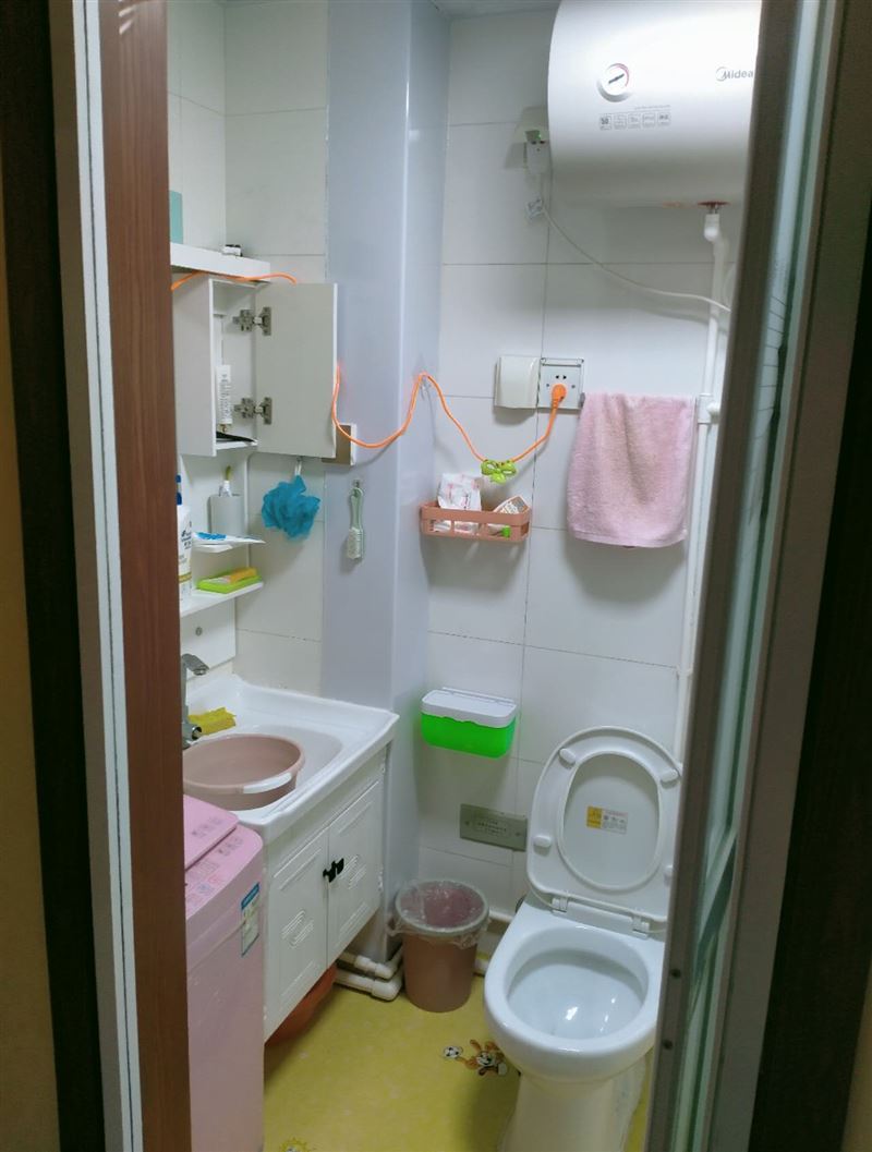 马场校区房出租。