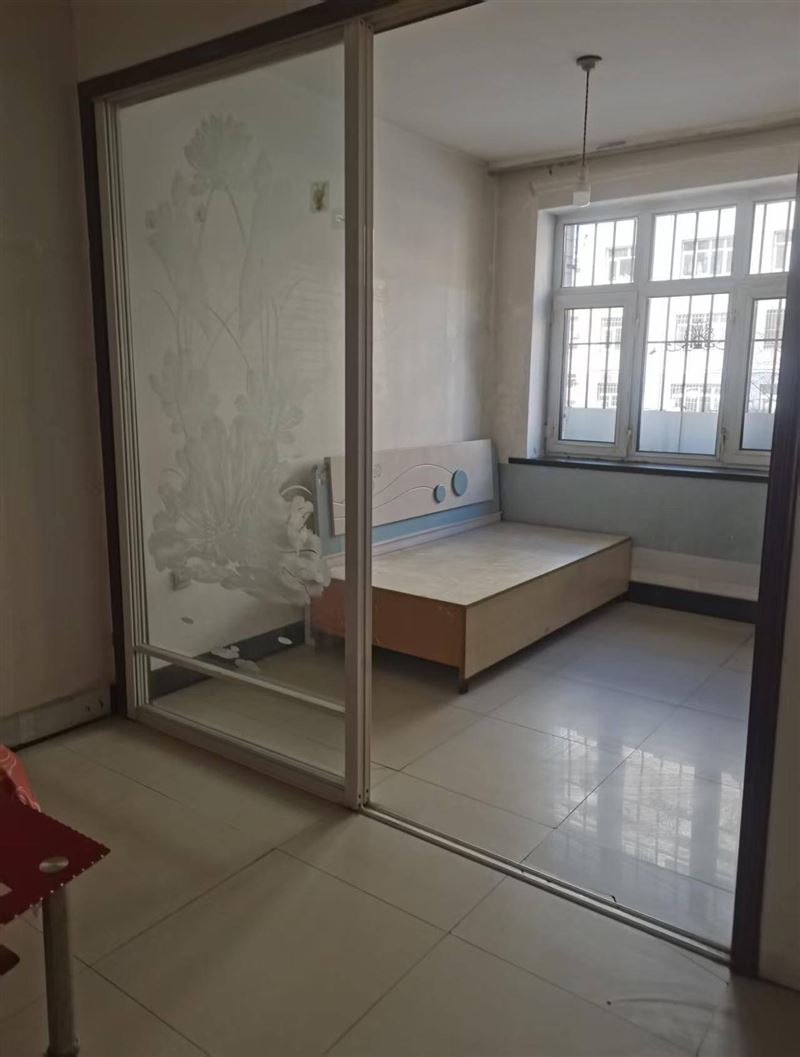 售东方名苑1元