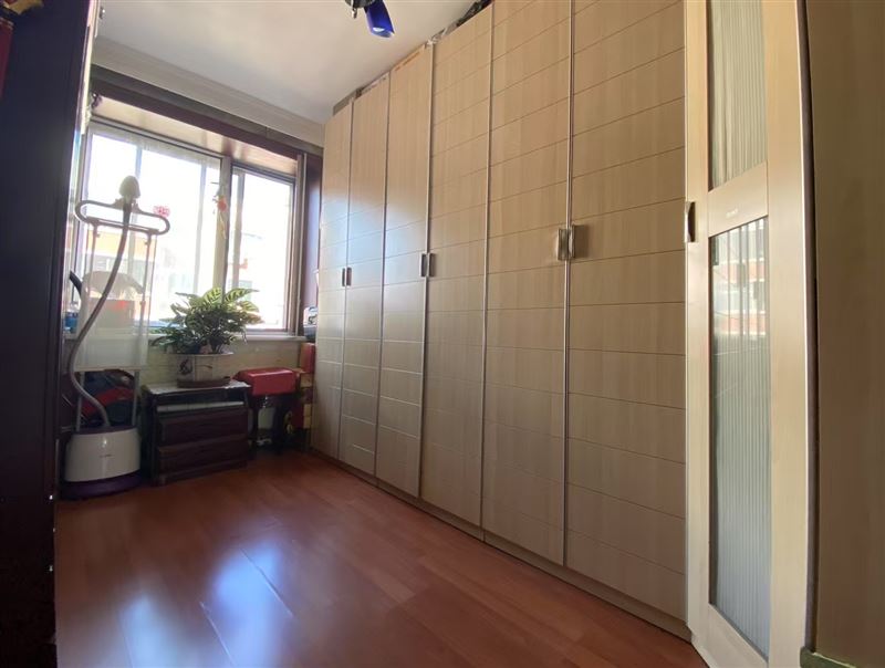 出租出售建行花园小区