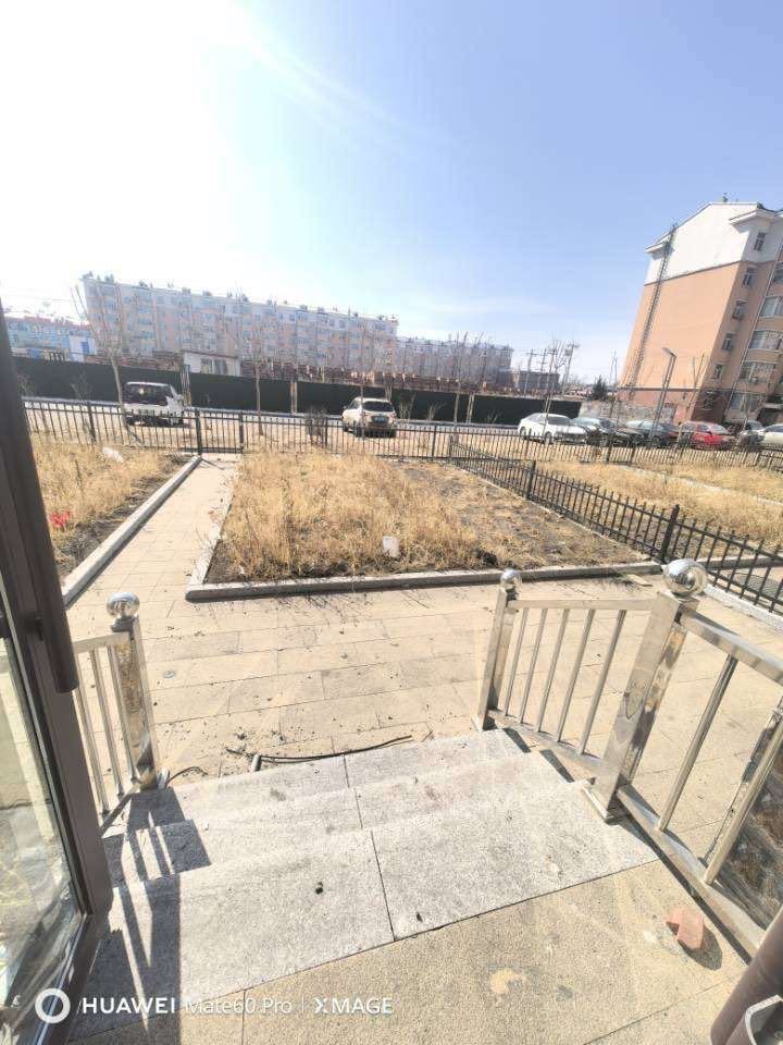 售海天雅居1楼81平