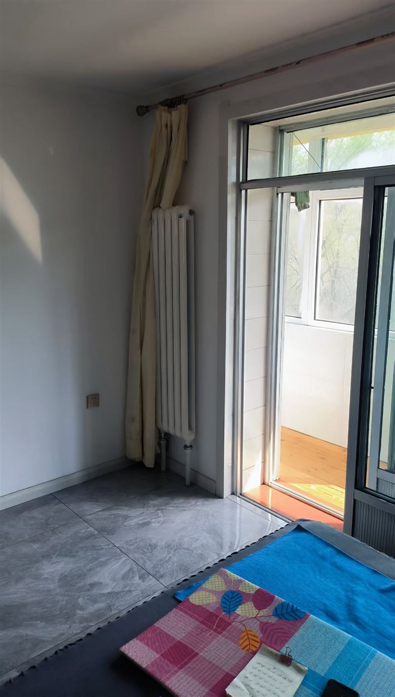 经典茗居五楼出售
