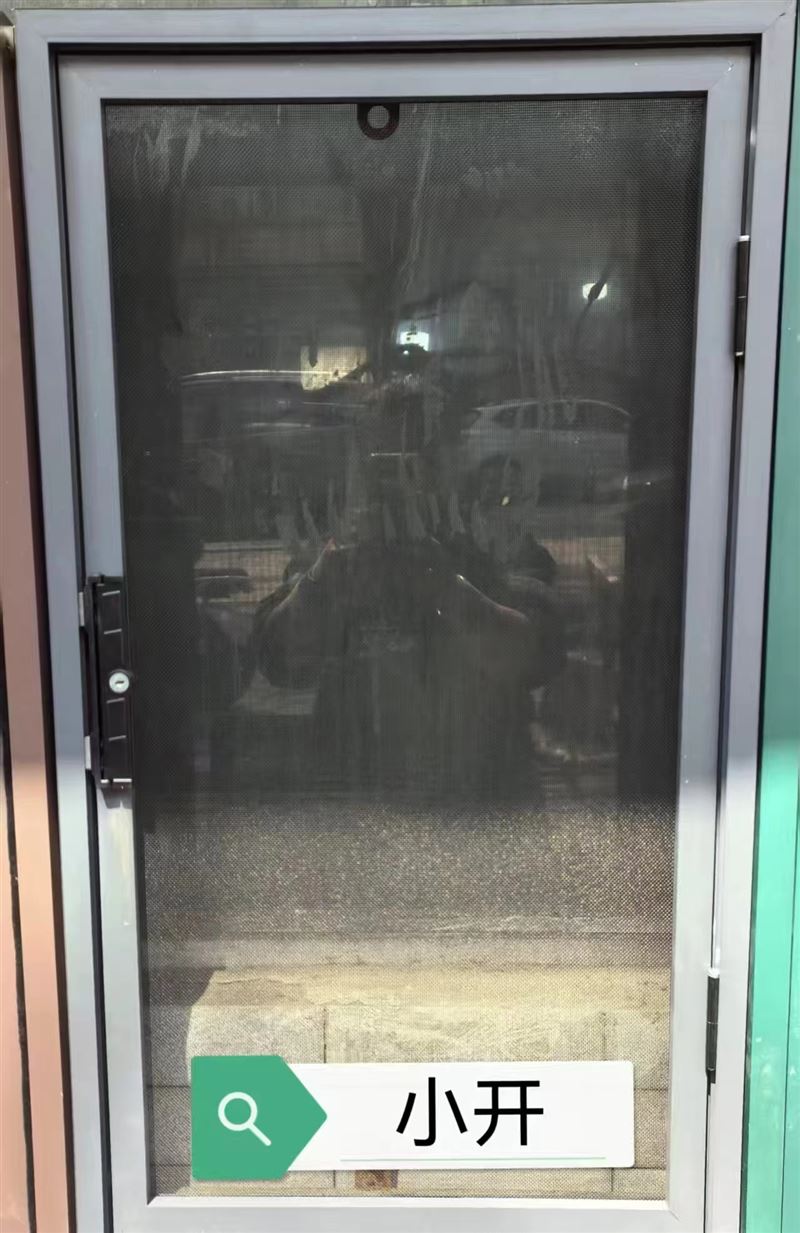 维修定做门窗，换玻璃合页把手硅胶密封条，定做各种纱窗，金刚网高清纱窗，软包防盗门