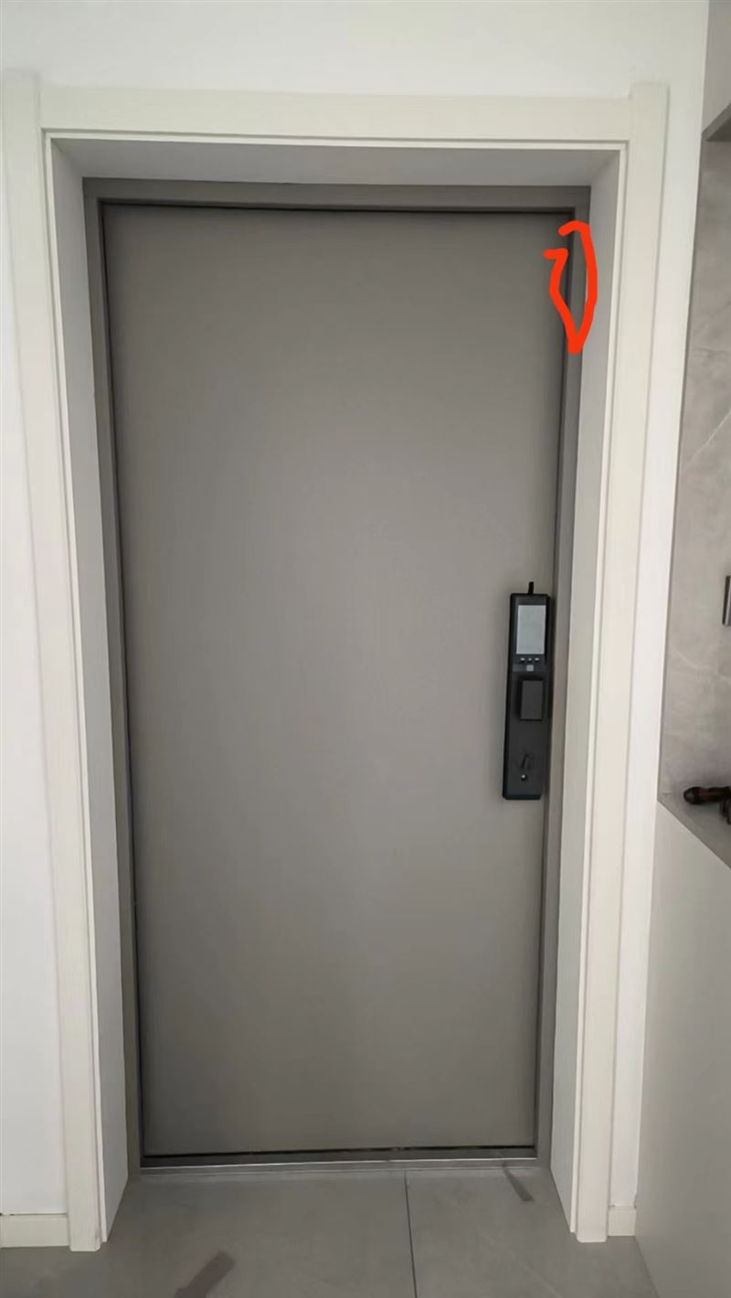 维修门窗，换荷叶，把手密封条，换门窗玻璃，定做各种纱窗，软包防盗门