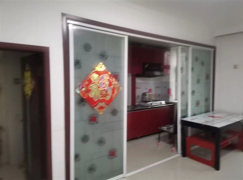 卖鸿福家园1楼