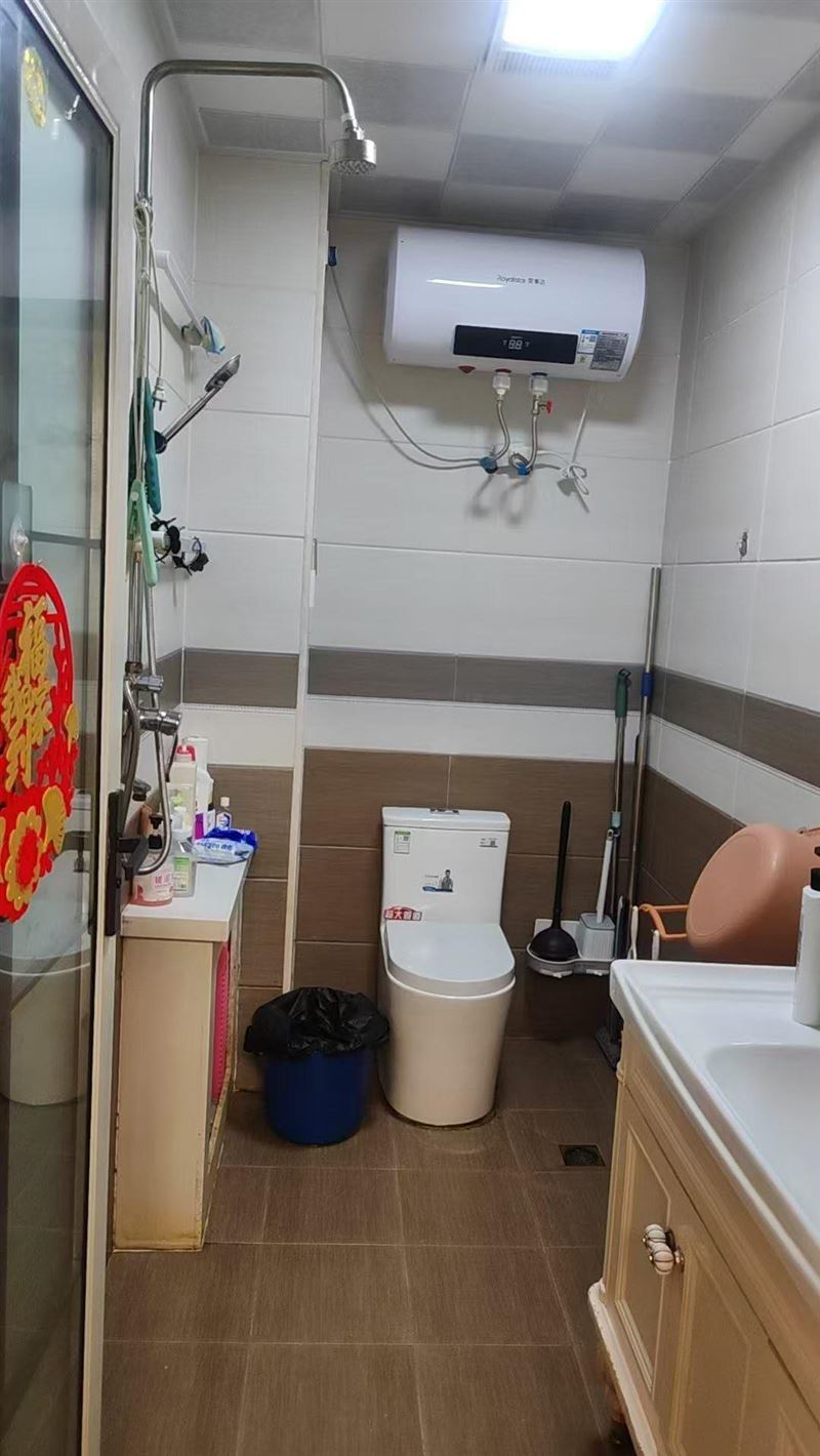 房产公寓四楼