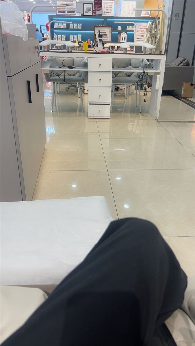 招聘美甲师。美甲学员