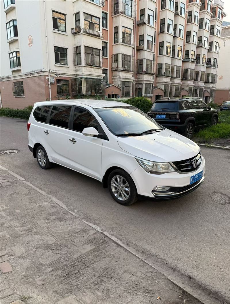 出售宝骏730